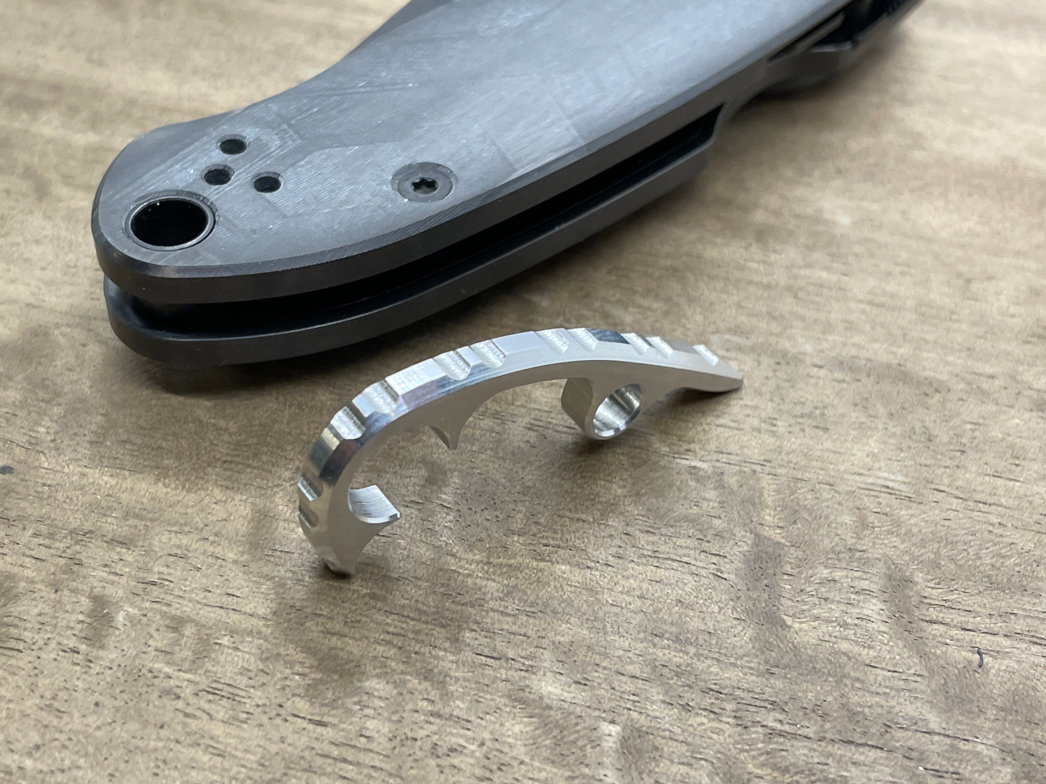 Spyderco Paramilitary 3<br>Aluminum Backspacer